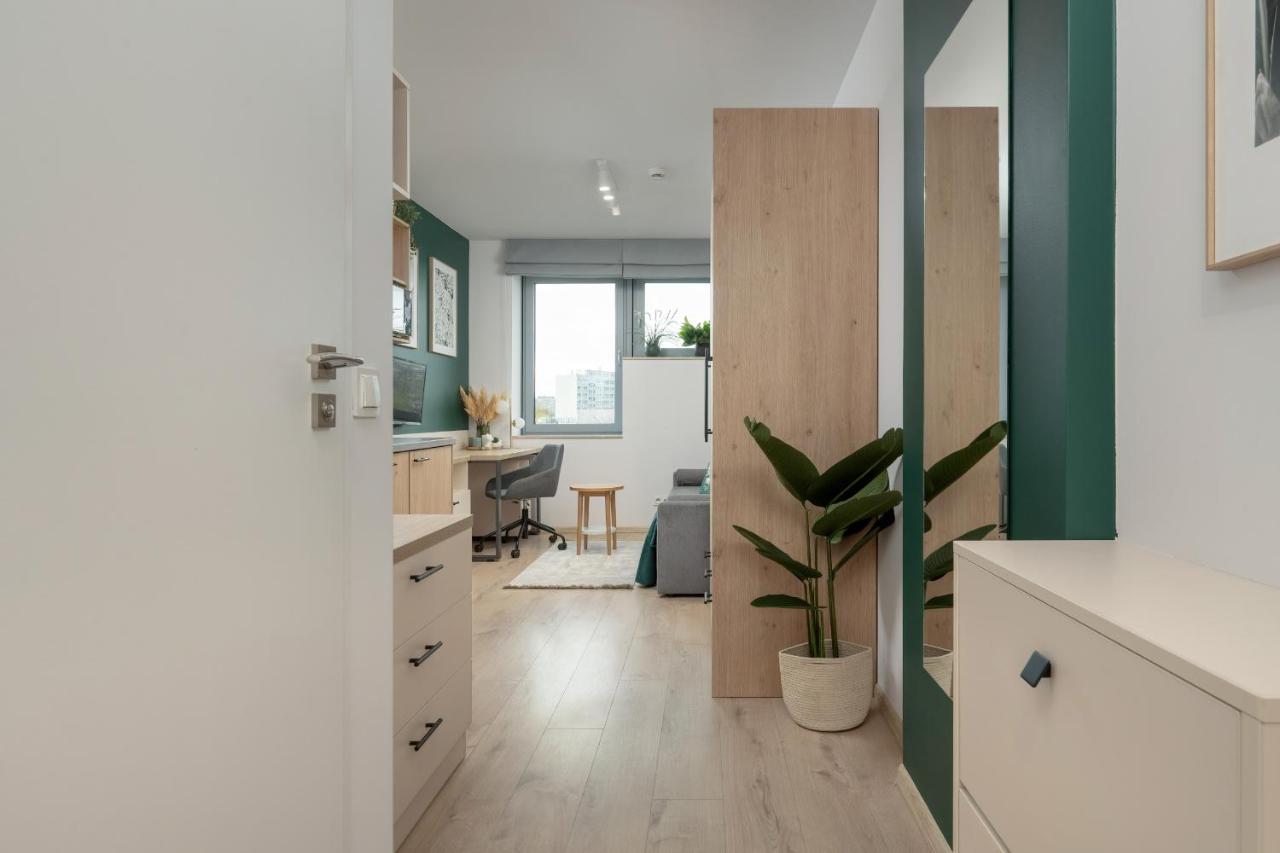 Trendy Studios With Home Office Near Wroclaw Main Station By Noclegi Renters Экстерьер фото